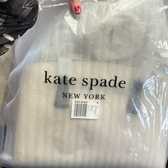 *BOGO FREE* NWT Kate Spade Perry Medium Satchel - Picture 1 of 5